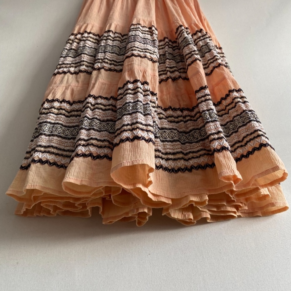 Vintage Peach Midi Dress with Black & Cream Trim - Picture 12 of 15